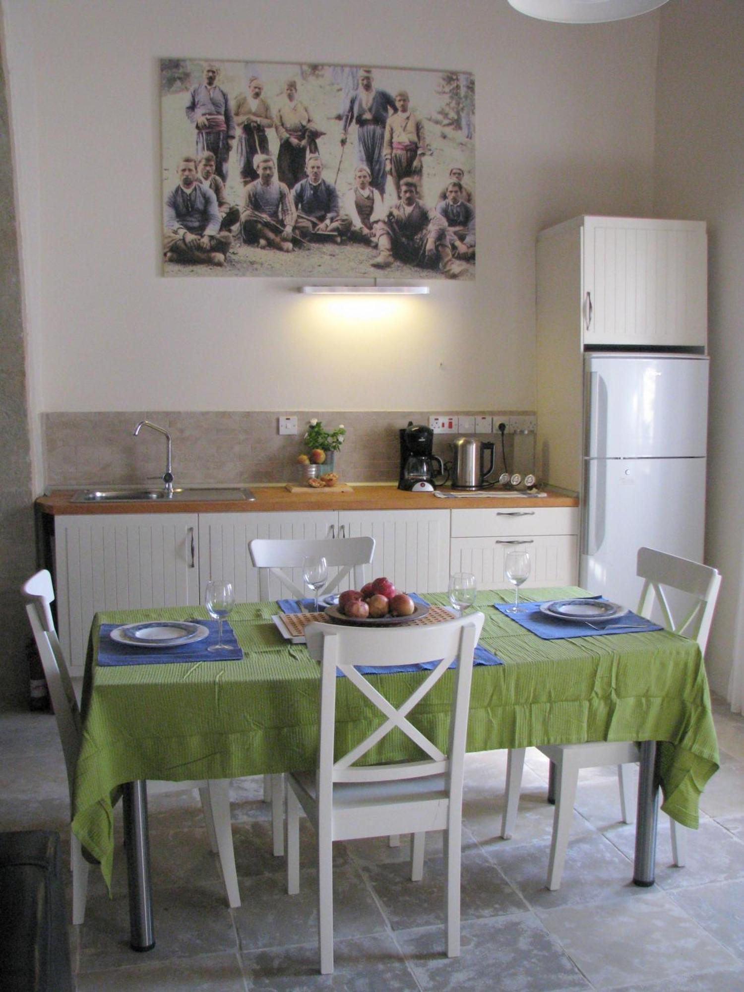 Dolphin Guest House And Studios Tóhni Szoba fotó