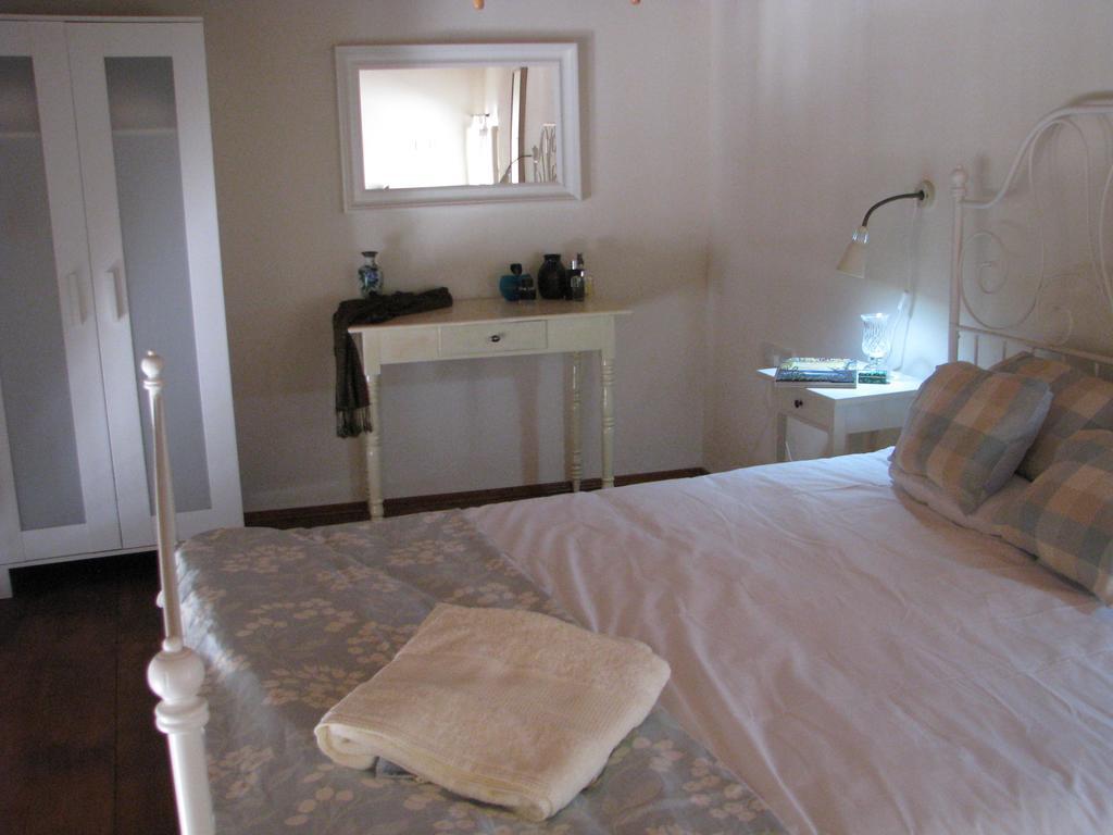 Dolphin Guest House And Studios Tóhni Szoba fotó