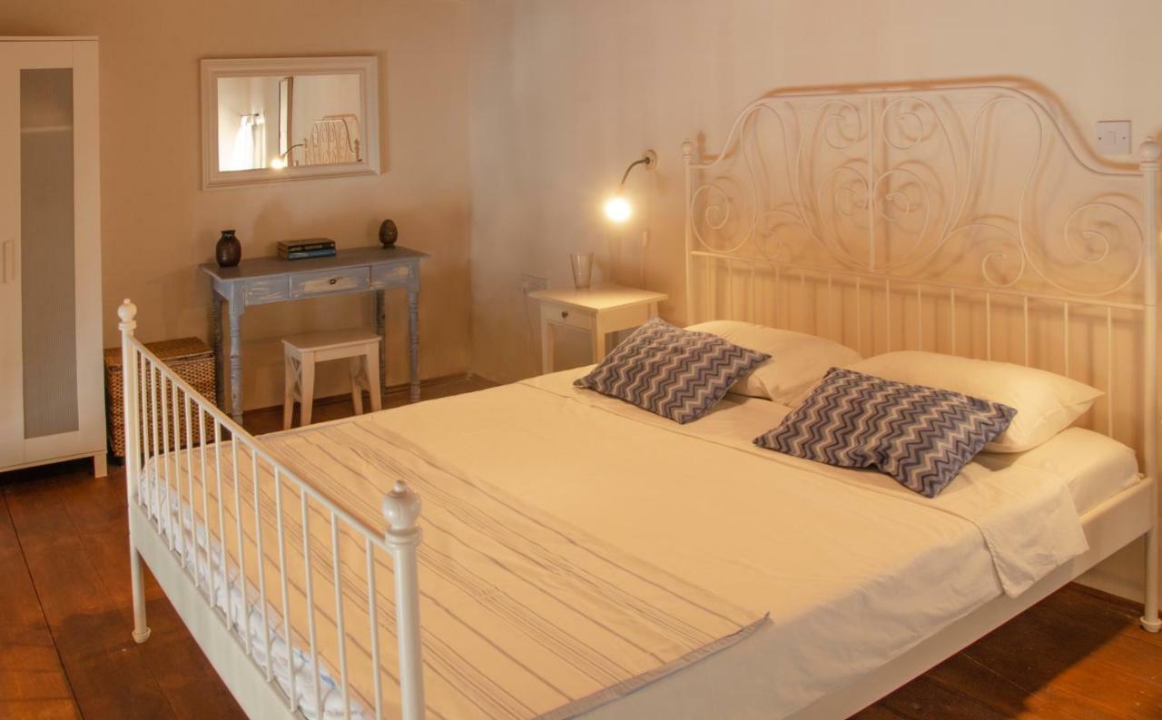 Dolphin Guest House And Studios Tóhni Kültér fotó